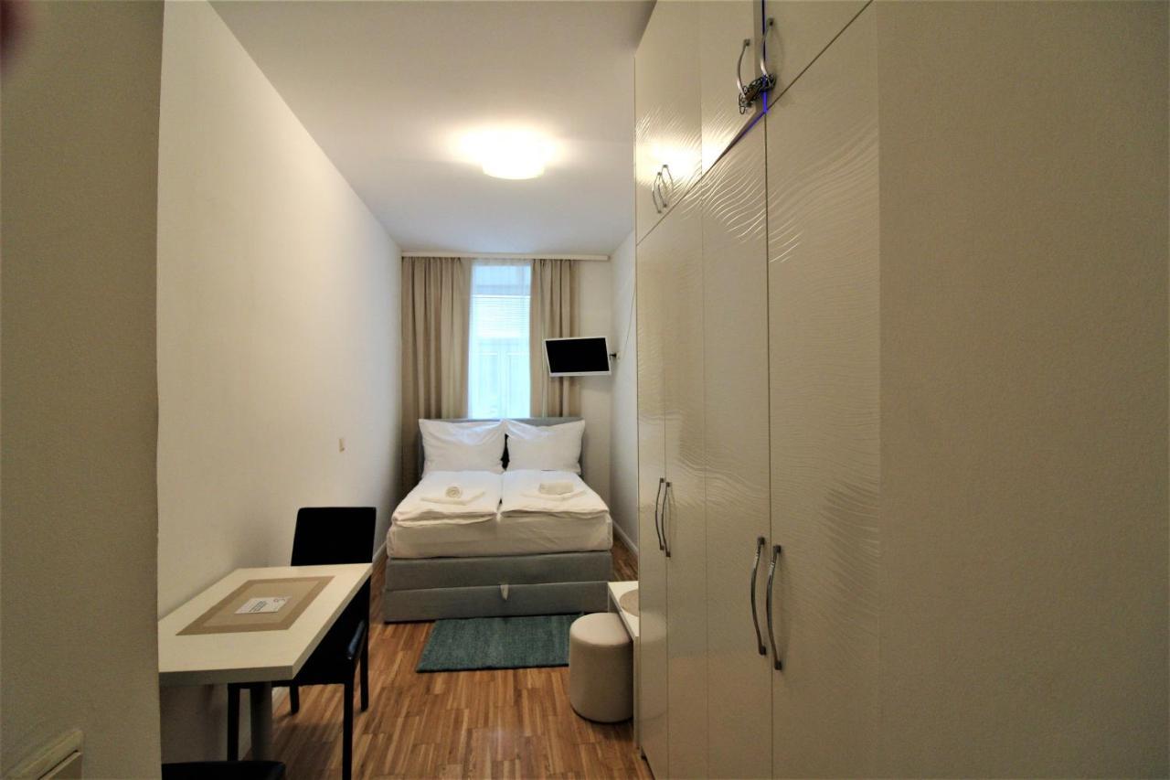 Small Studio Close To City Center Виена Екстериор снимка