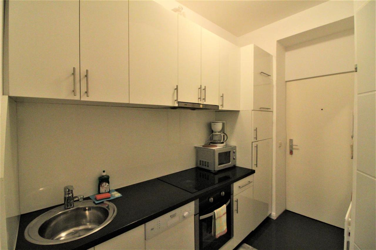Small Studio Close To City Center Виена Екстериор снимка